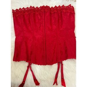 Frederick’s of Hollywood Red Lace Dream Underbust Corset 38